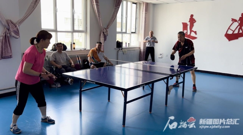 十年成就鼓舞人心 携手建设美好新疆——“中国这十年·新疆”主题新闻发布会在广大干部群众中引发热烈反响 十年成就鼓舞人心 携手建设美好新疆——“中国这十年·新疆”主题新闻发布会在广大干部群众中引发热烈反响
