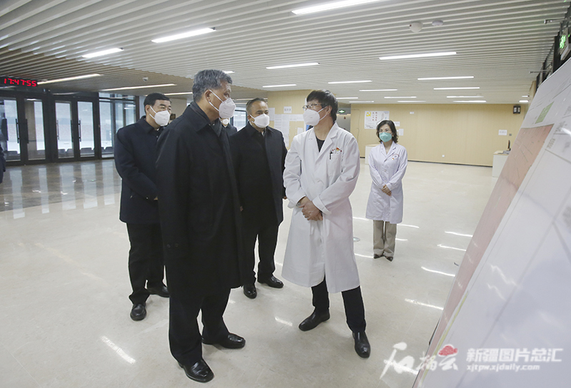 马兴瑞艾尔肯·吐尼亚孜在乌鲁木齐市调研疫情防控工作并召开自治区新冠肺炎疫情防控工作领导小组会议