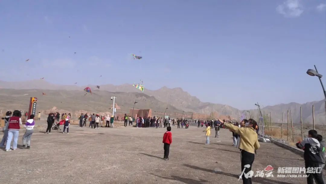 清明假期新疆接待游客221万人次 同比增长20.53%