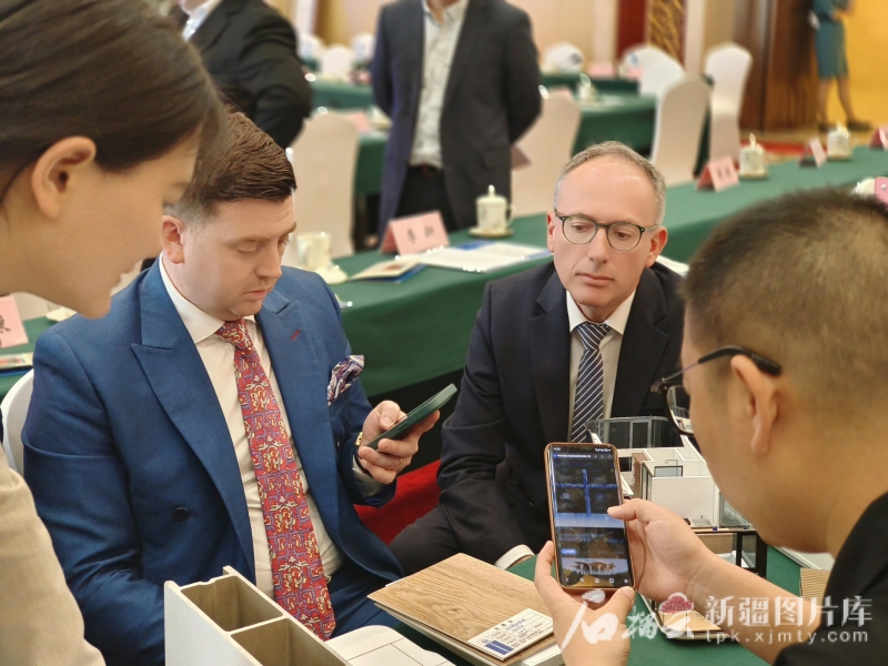 中国(新疆)—欧洲企业家经贸交流会在乌鲁木齐召开 中国(新疆)—欧洲企业家经贸交流会在乌鲁木齐召开